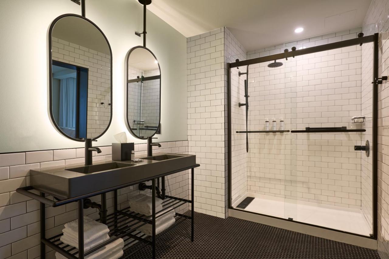 Moxy Virginia Beach Oceanfront Esterno foto