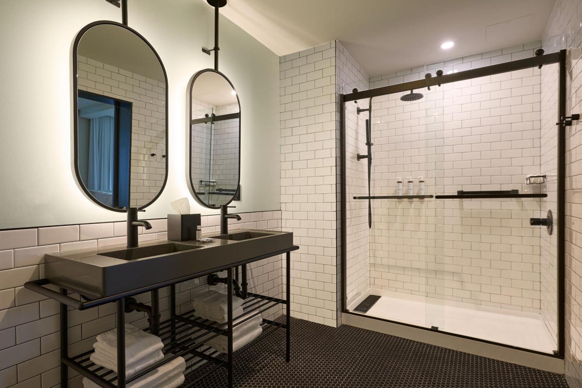 Moxy Virginia Beach Oceanfront Esterno foto