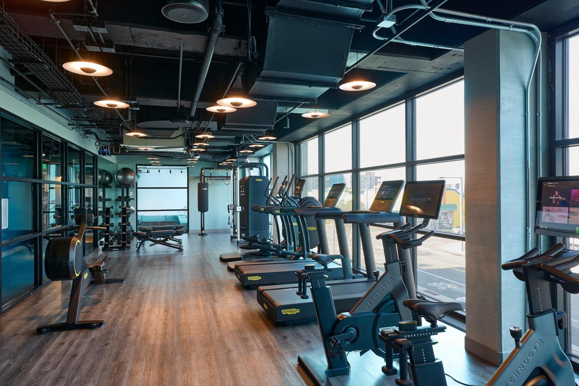 Moxy Virginia Beach Oceanfront Esterno foto